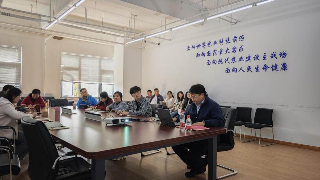 1a01ef36a9cee55c6f03a961ecd9007a